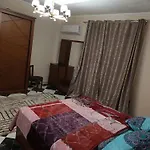 شقه مفروشه