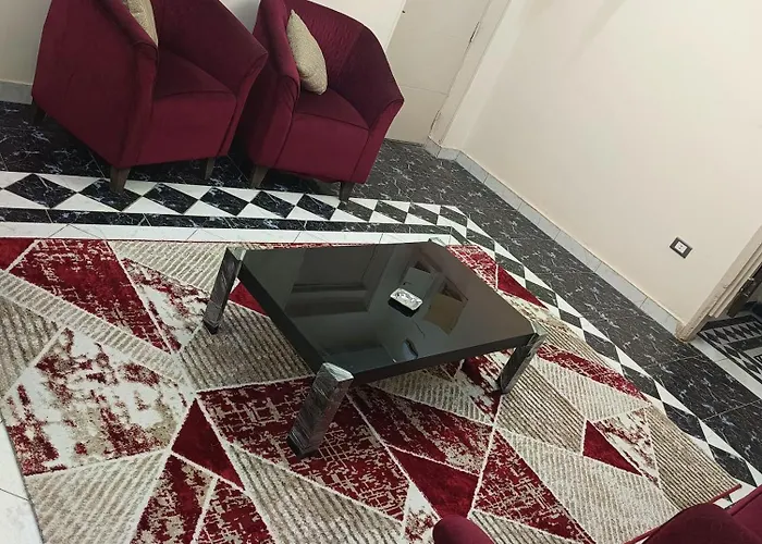 شقه مفروشه
